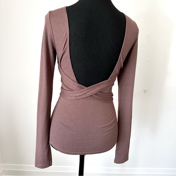 Sz S Aritzia WILFRED FREE Sekula Open Back Tie Wrap Top in Mauve - Picture 2 of 6